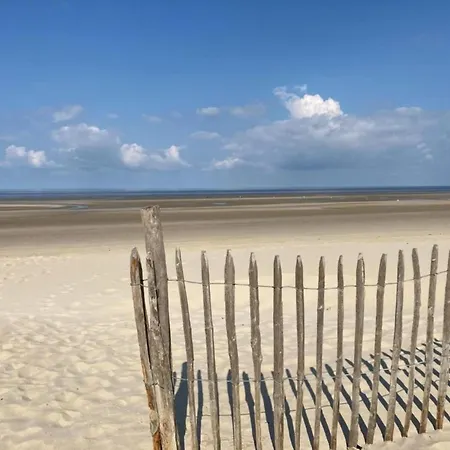 In Quend-plage Near Semesterbostad