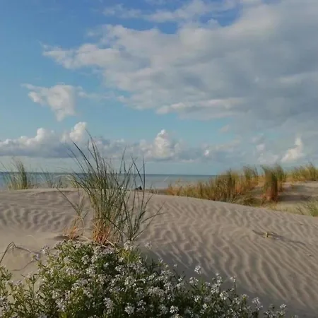 In Quend-plage Near Semesterbostad Quend